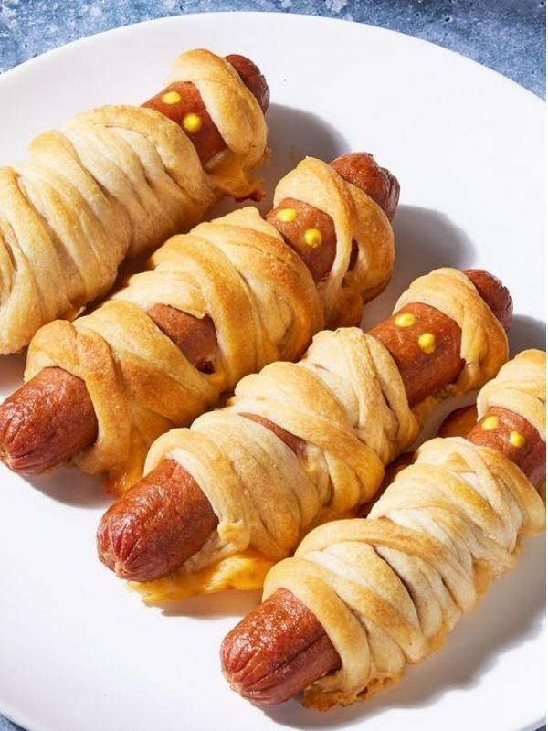 Mummy-hot-dogs 