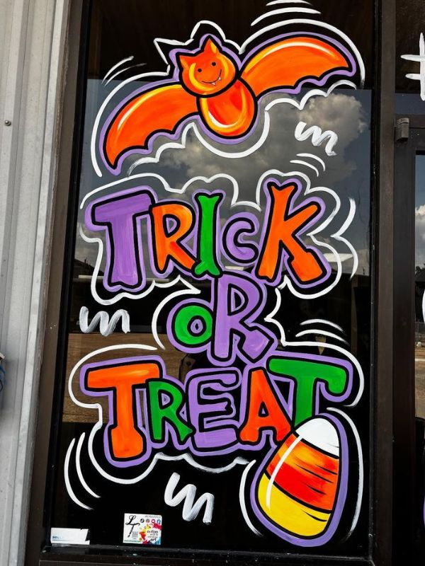 Halloween-classroom-decor 