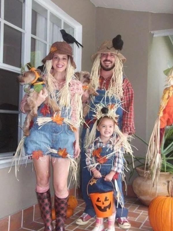 Family-Halloween-costume-ideas 