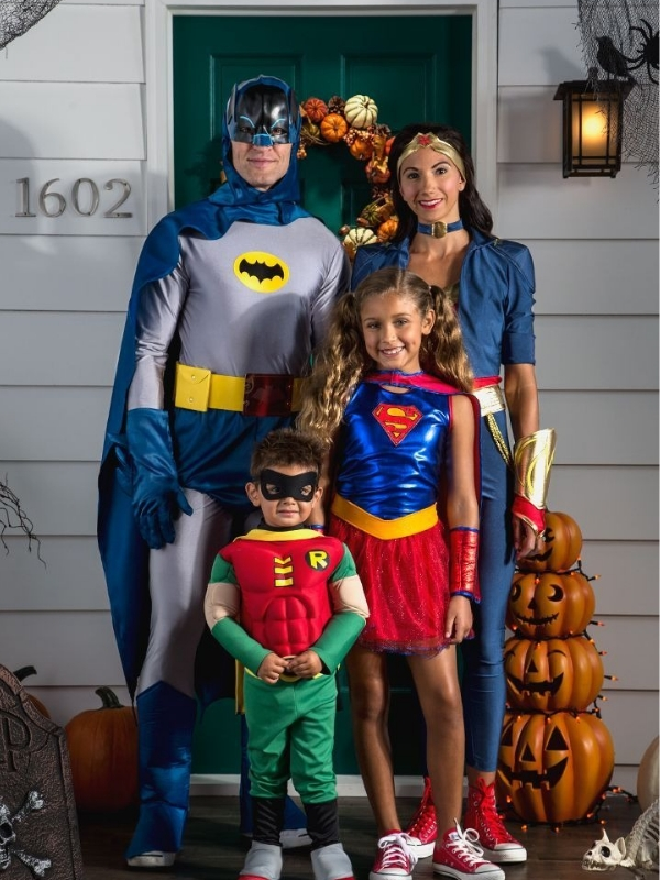 Family-Halloween-costume-ideas 
