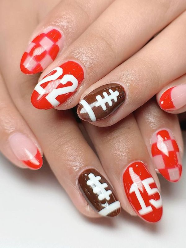 fall-football-nail-design