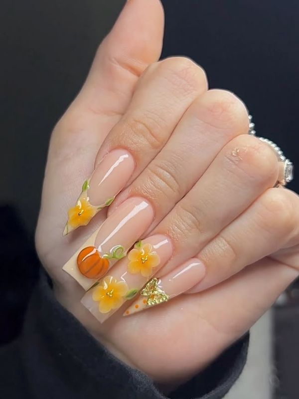 Long-pumkin-nails