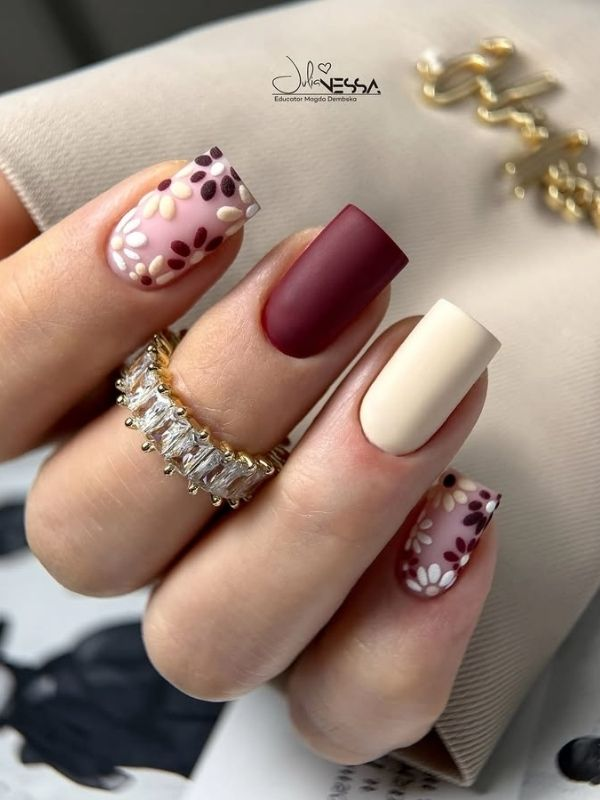short-thanksgiving-nail-idea