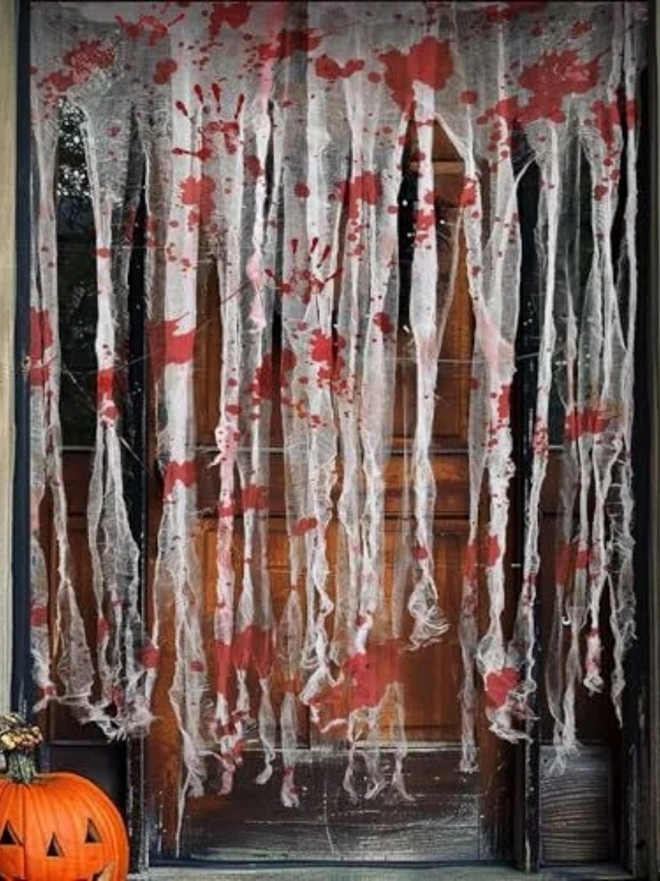 Halloween-front-door-decor-idea 