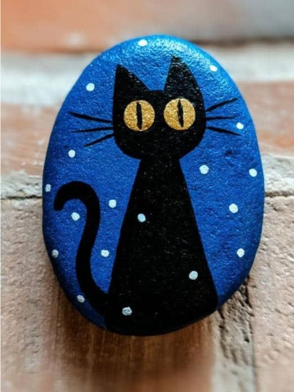 Elegant-Black-Cat-Stones