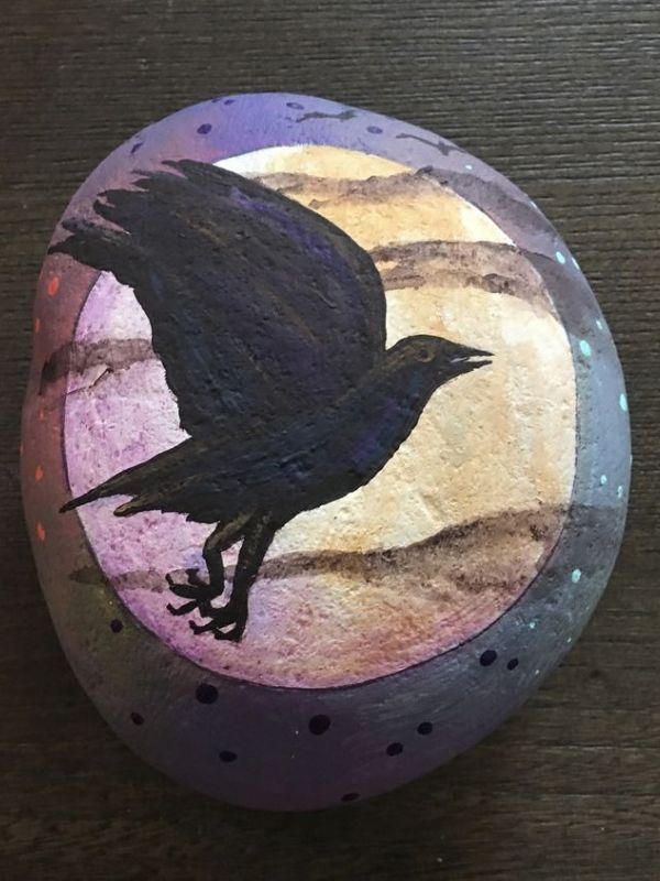 Black-raven-halloween-rock-painting