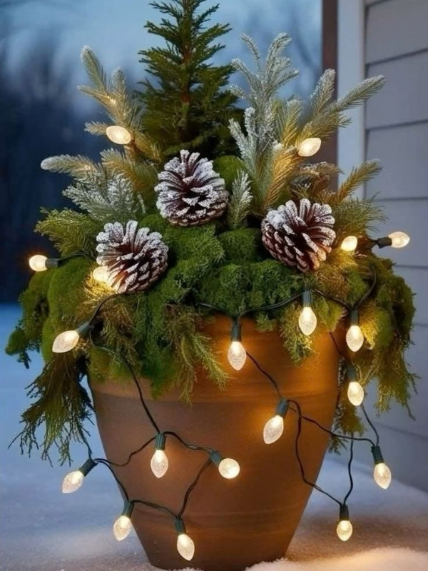Rustic-Christmas-Planter-ideas