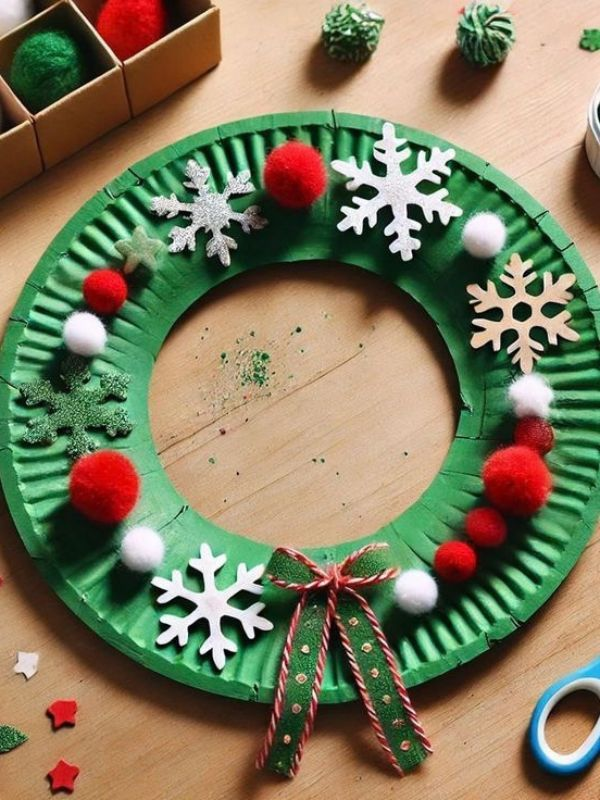 Paper-Plate-Wreath-as-Christmas-Activity-Ideas-for-kids