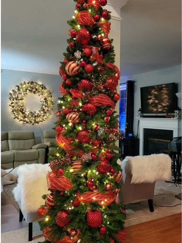 Slim-Christmas-Living-Room-Decor-Tree-ideas