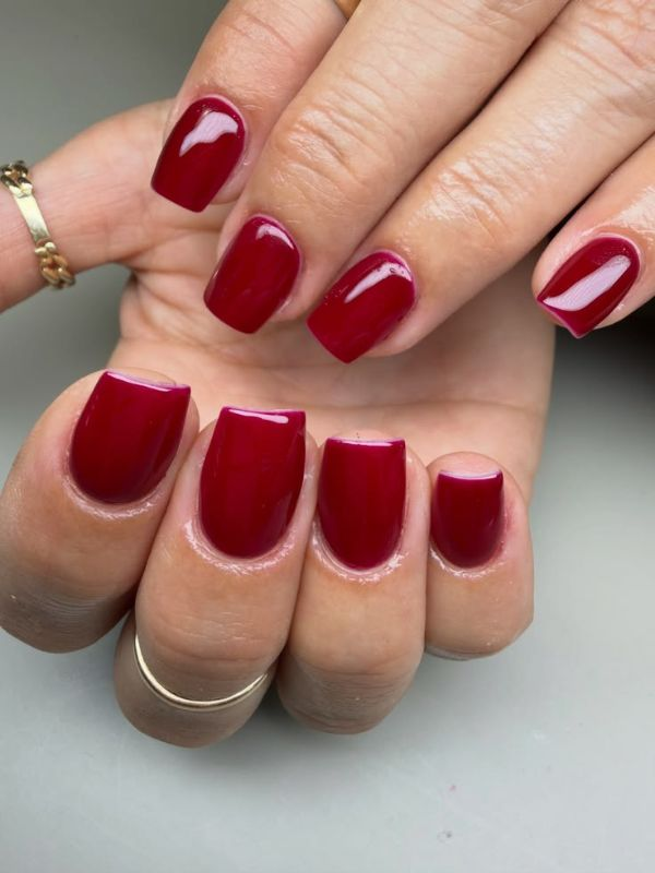 Classic-Cherry-Red-Short-NailsDesigns-for-fair-skin
