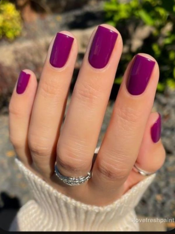 Berry-Purple-Short-Nails-for-Fair-Skin