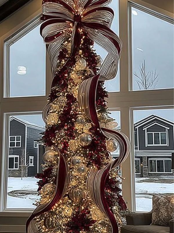Modern-Christmas-Tree-Ideas-With-Statement-Ribbons